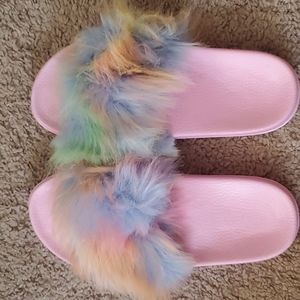 Fuzzy sandals girls